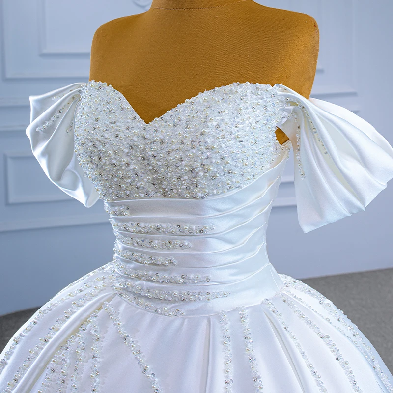 RSM67397 new wedding dress 2021 bridal ball gown plus size elegant off shoulder wedding dress with pearls свадебное платье атлас 3