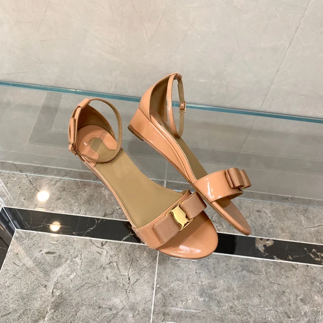 Women's Sandals 2021 Fashion Classic Genuine Sheepskin Patent Leather Wedges Shoes Temperament Style High Heel 4.5 CM db005 fleshcolor