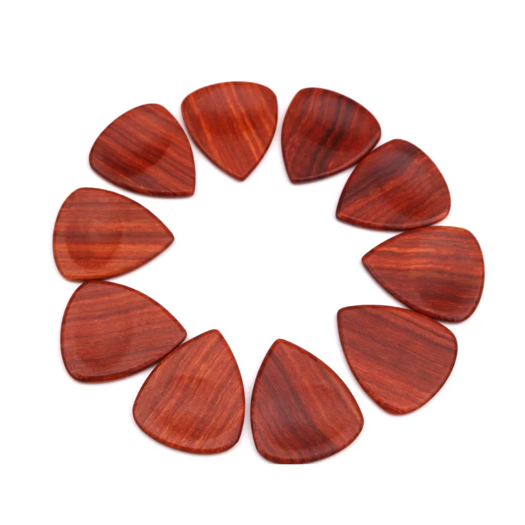 

Premium Wooden Guitar Pick Hand Sanded Polished Strong Clear Tone Heart Shape Design Smooth Surface Electric Guitar Accessories