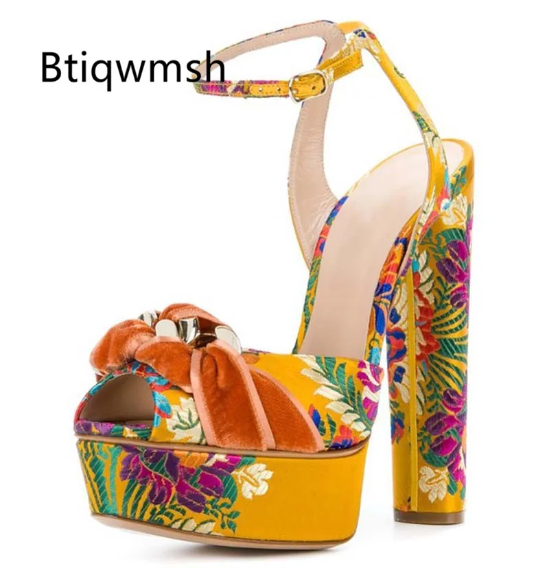 

2019 Leopard Platform Sandals Women Chain Embroidery Flower Yellow Pink Velvet Ankle Strap High Heel Shoes Woman Sexy Party Shoe