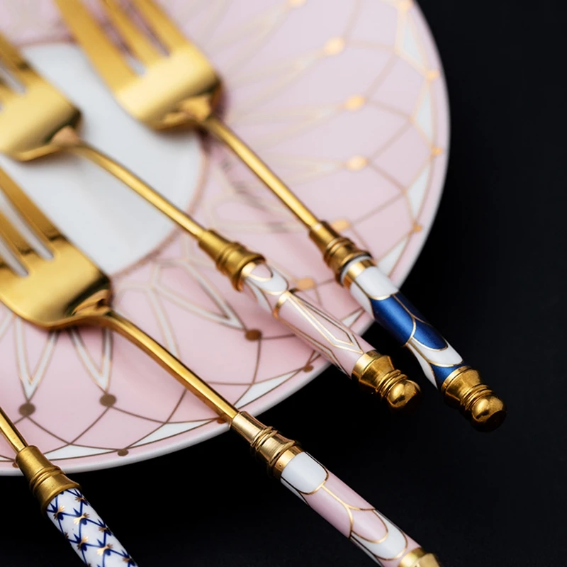 Vintage Stainless Steel Golden Cake Fork Dessert Fruit Fork Ceramic Long Handle for Pastry in Party Snail Forks Tab Fruit Fork Food Picks