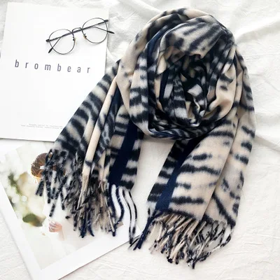 navy blue Новинка Модный рисунок с животным зеброй Женский Искусственный шарф из кашемира пашмины Осенние Зимние шали и обертывания с кисточкой женский платок - Цвет: navy blue