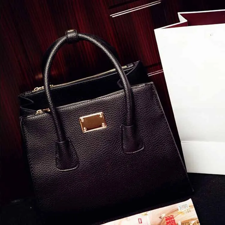 

2016 Autumn And Winter Europe And America Exclusive Black And White with Pattern Big Brand-Style Classic 2WAY Handbag Shoulder B