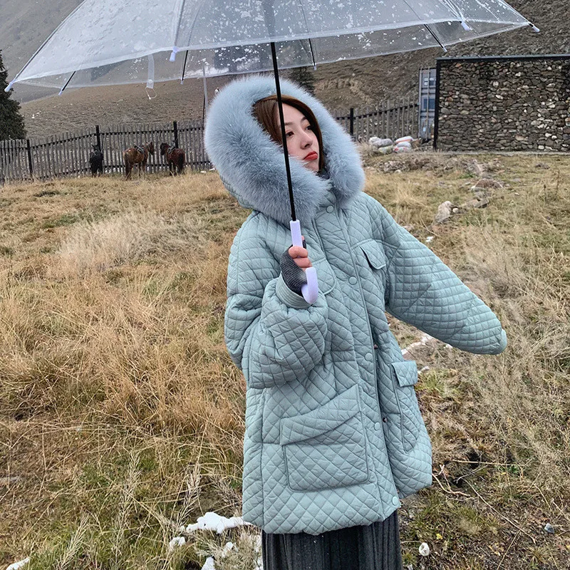 2022 Белое хлопковое пальто на утином пуху средней длины женское зимнее с большим