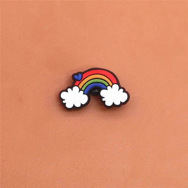 Single Sale 1pcs Shoe Charms Cartoon Heart-shaped Garden Shoe Accessories Buckle Decorations Fit Croc Wristband JIBZ Kids X-mas E