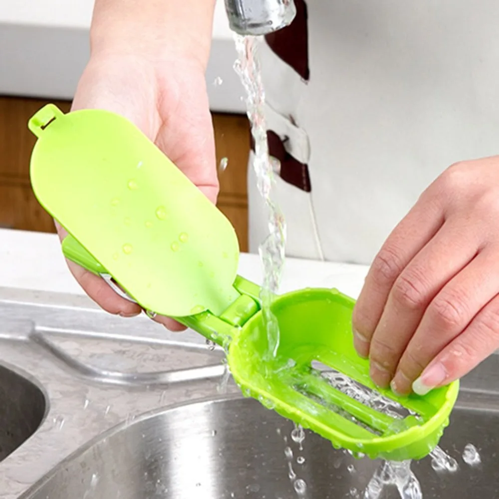 1pcs Cleaning Fish Scales Tool with Knife Scraping Fish Scales Multifunctional Fish Killing Gadget Kitchen Cooking Accessories