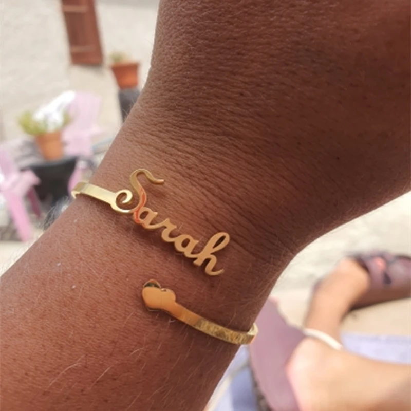 Ue750e215d6104436b048a8d3c2a43bd8q