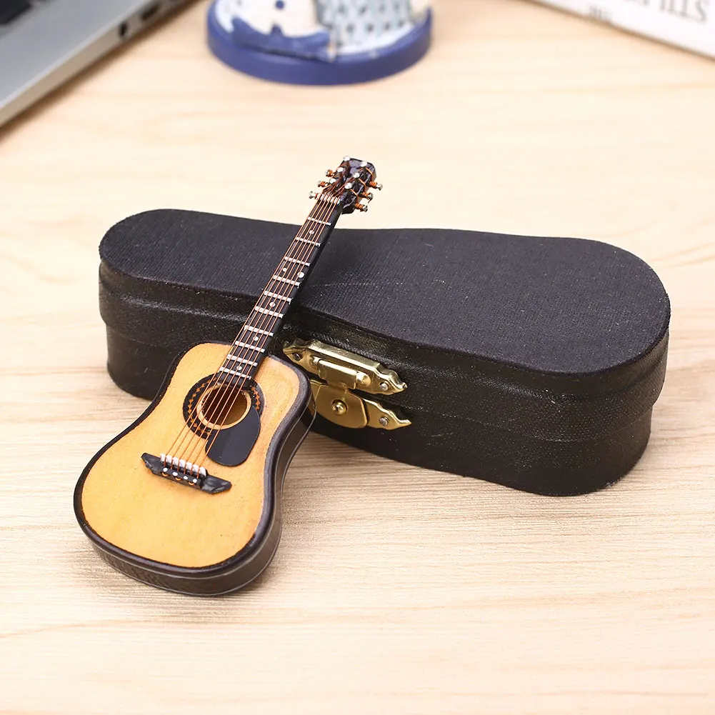 Guitar Model Table Decor Office Ornament Wooden 3 Color Mini Exquisite Creative Cafe Decoration Handicrafts Craft Art Gift