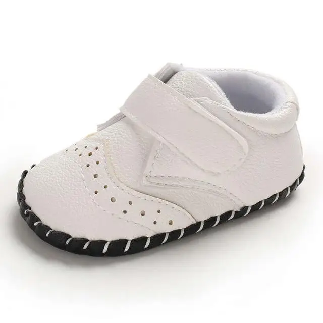 Nieuwe детская обувь Lederen Mocassin детская обувь zwarte schoenen voor pasgeboren leer baby boy schoenen voor 0-18 M baby whoesaler - Цвет: White