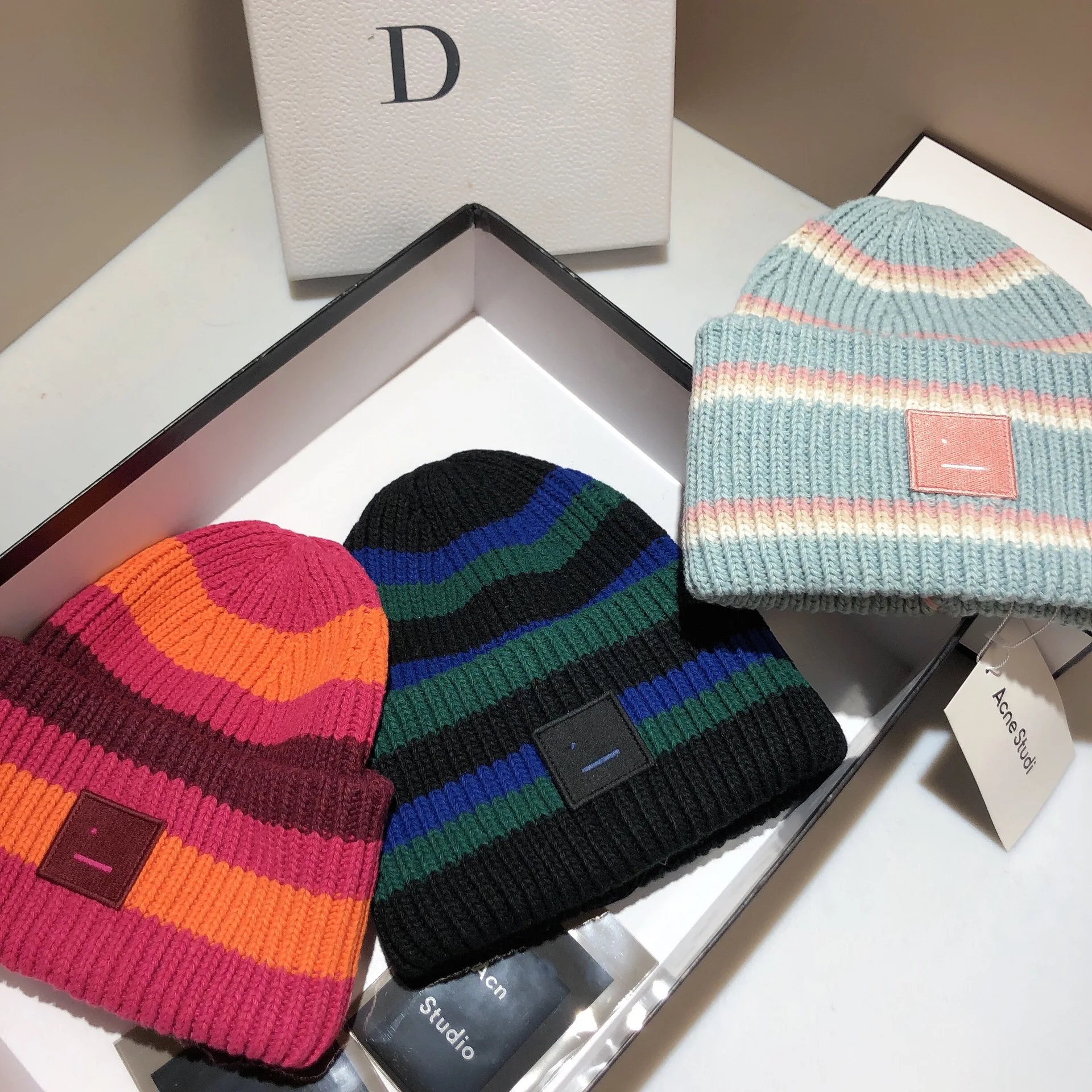 

Smiley Hat Unisex Warm Knitted Hat 21 Colors Unisex Solid Color Real Ance Cashmere Beanie for Autumn and Winter Thickened Wool