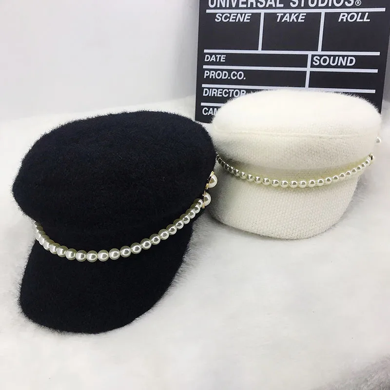 Women Winter Warm White newsboy caps female pearl Band Fur Hat Black military vintage flat top thick warm hats cotton newsboy cap,windproof winter hat