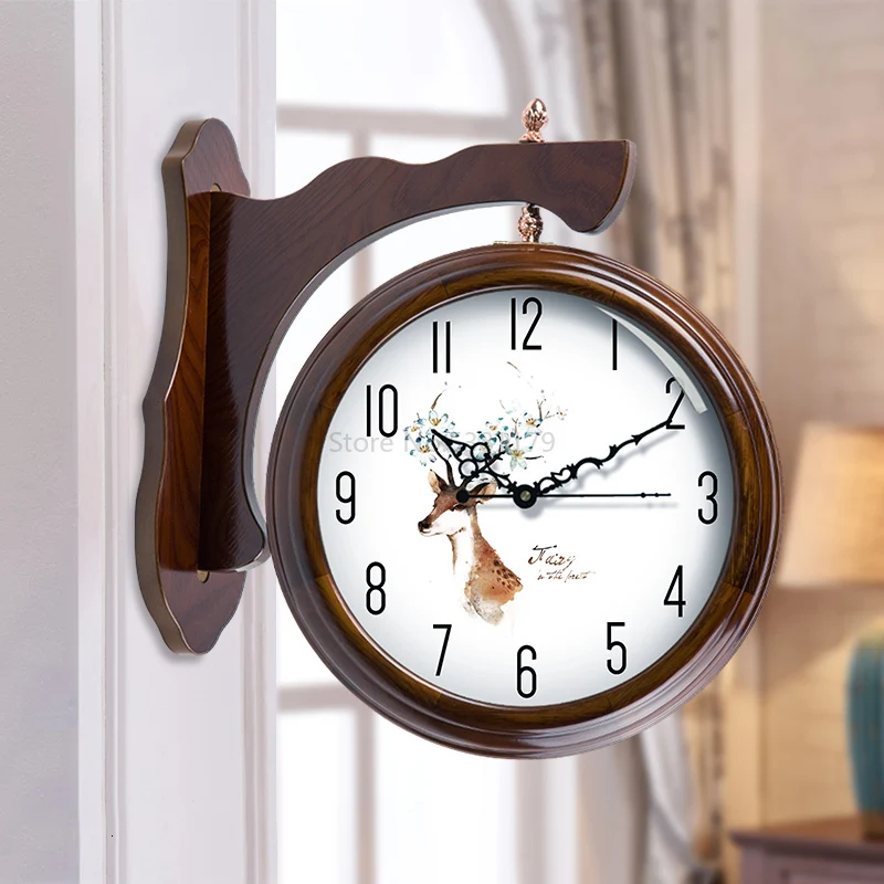 European Solid Wood Double-sided Wall Clock Modern Minimalist Fashion Nordic Living Room Home Clocks Hanging Table Creative - Цвет: Серебристый