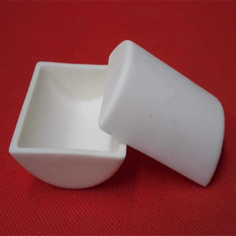 

Al2O3 ceramic crucible /99.3% alumina crucible / 60*54*24mm/ Semicircle corundum crucible / Sintered ceramic crucible
