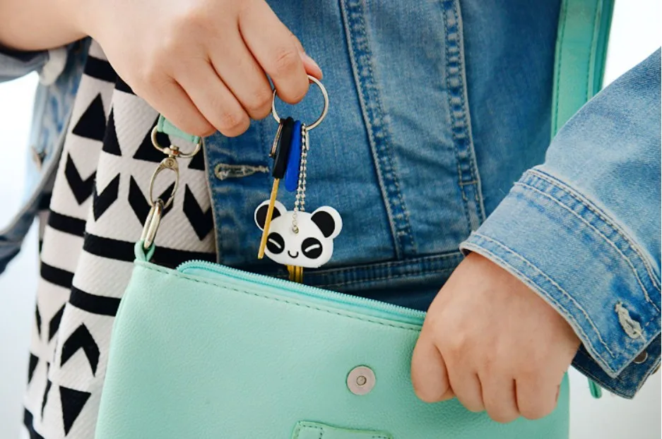 2348782210_1709460055