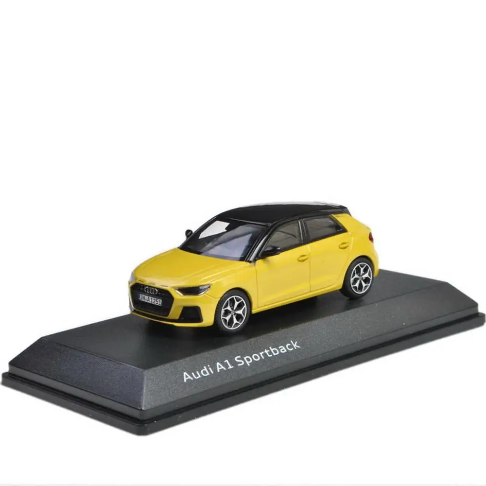 1/43 масштаб Audi A1 Sportback 2018 желтая литая модель автомобиля коллекционная игрушка