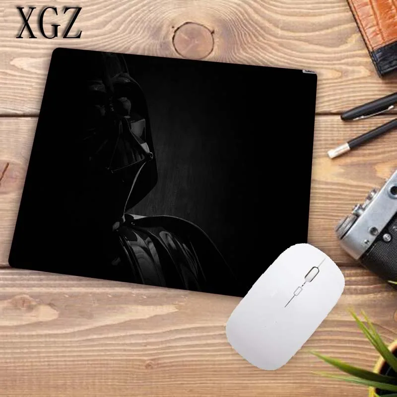 XGZ Personaggi классные Звездные войны, Вейдер черный Высокое качество скорость игровой коврик для мыши маленький размер компьютерный Настольный игровой коврик для мыши - Цвет: 220X180X2MM