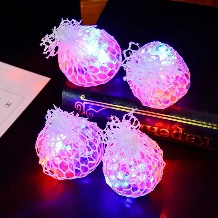 Забавный антистрессовый мягкий светодиодный Мячик с виноградным орнаментом, сжимающий сенсорные фруктовые новые игрушки для детей и взрослых
