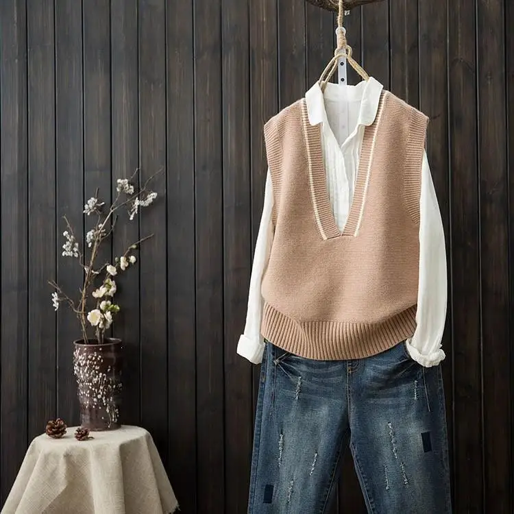 Autumn New Women Knitted Vest Big V Neck Short Vest Coat Solid College Wind Sweater Vest