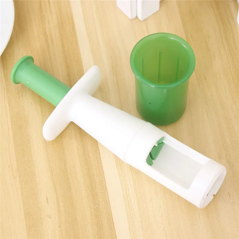 New Grips Grape Tomato and Cherry Slicer Kitchen Vegetable Fruit Cutter Baby Foods Cooking Tool