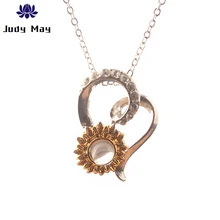 Sunflower Necklace 100 languages I love you Projection Daisy heart Pendant Necklace For Women WifeRomantic Love Memory Wedding