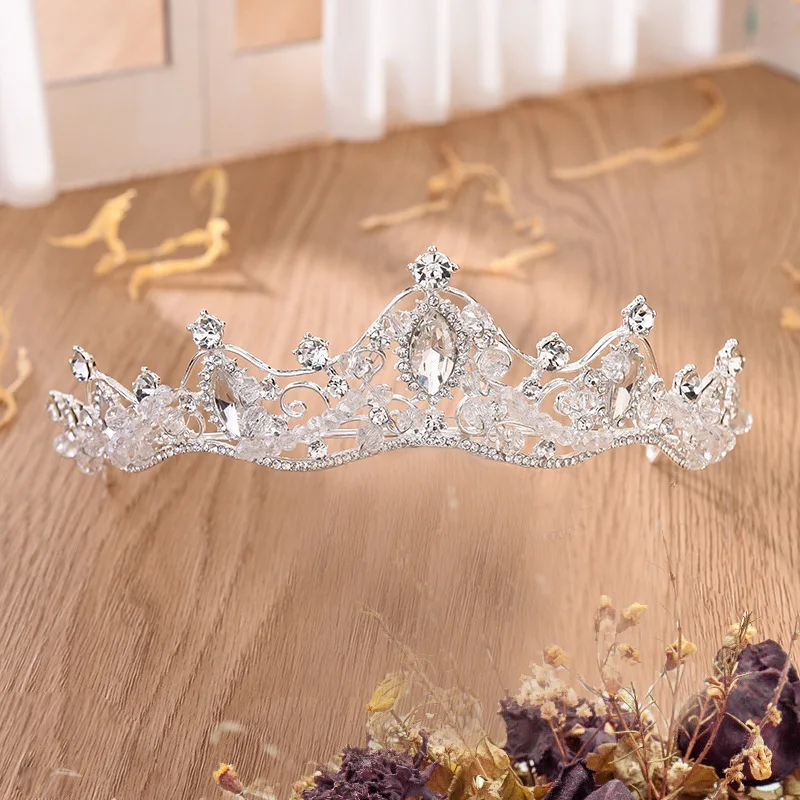 

Korean Style Simple Crystal Handmade Bride Crown Wedding Photography Accessories Birthday Princess Crown 3