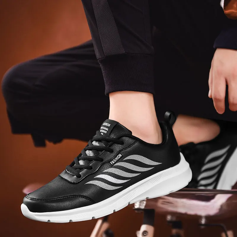 

2019 New Spring/Autumn Collection Running Shoes Striped Mens Sport Sneakers for Mountain Flat Heels Lace Up Tennis Men Footwear