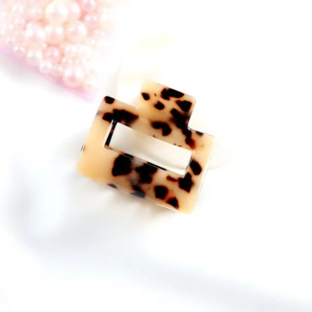 Bilandi 2021 New Hair Claw Large Geometric Hollow Square Tortoiseshell Leopard Acetate Hair Clip For Women Hair Accessories NO.16-4.6 cm