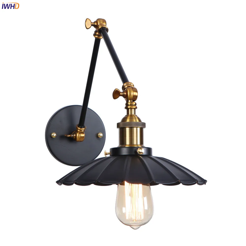 wall lamp (18)