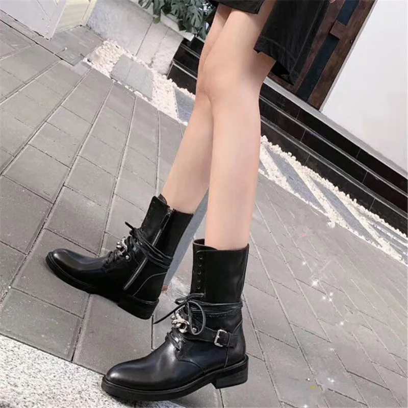 Chaussures/женские ботинки; женская обувь; женские ботинки с круглым носком; женские ботинки с металлическими украшениями; Botas Mujer; мотоботы; Buty Damskie