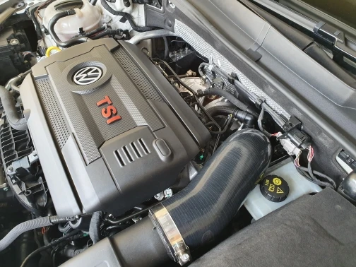 Силиконовый Впускной шланг труба турбо локоть для VW Golf MK7 R Audi 2015 + V8 MK3 A3 S3