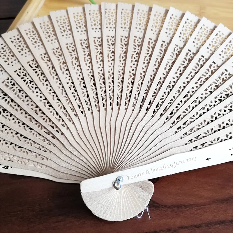 20cm Aromatic Wood Pocket Folding Hand Fan Carved Wedding Decor SuppliesBox+Party Favors Wedding Gifts+printing 50pcs/Lot