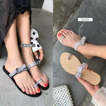 

Rhinestone toe sandals women's toe flat bottom 2020 slippers women's sandals slippers fashionable outside