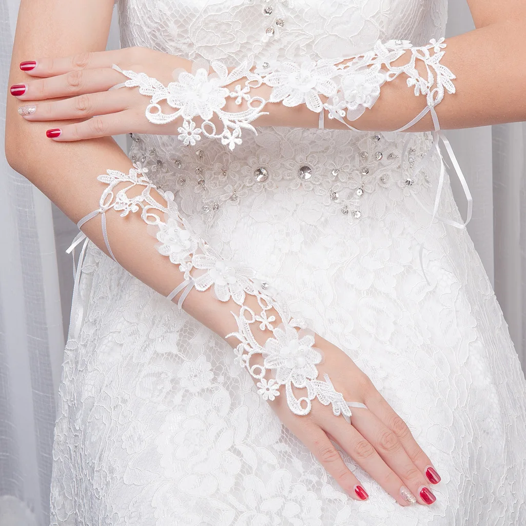 Bride Wedding Gloves Adult Dress Gloves Lace Embroidered Bridesmaid Finger Beaded Appliqued Wedding Accessories Free Shipping