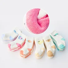 Осенне-зимние толстые носки для малышей с рисунками из мультфильмов хлопковые носки для малышей Детские носки без косточек для детей 0-1-3 лет