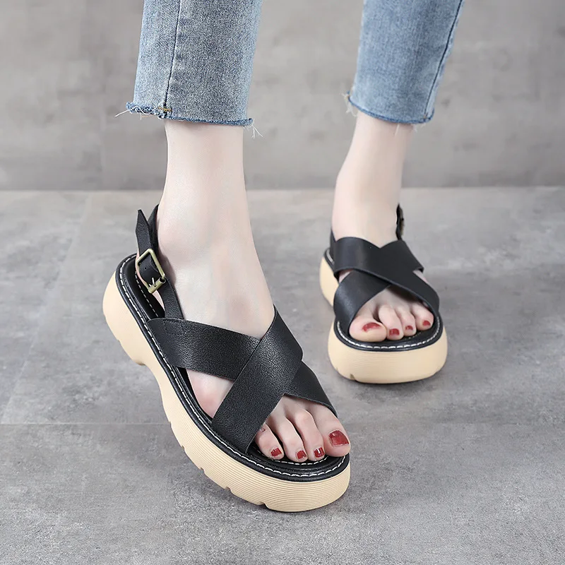 

2021 Summer New Style Korean Leather Casual Platform Sandals Female Belt Buckle Beach Toe Top Layer Cowhide All-match Tide