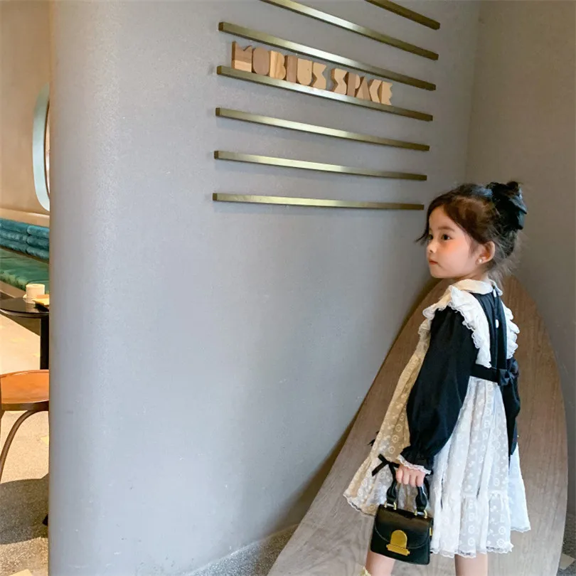 20046794217_1063579888