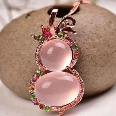 

Natural pink crystal gourd pendant inlaid with rose gold women's clavicle chain necklace birthday gift lucky Amulet