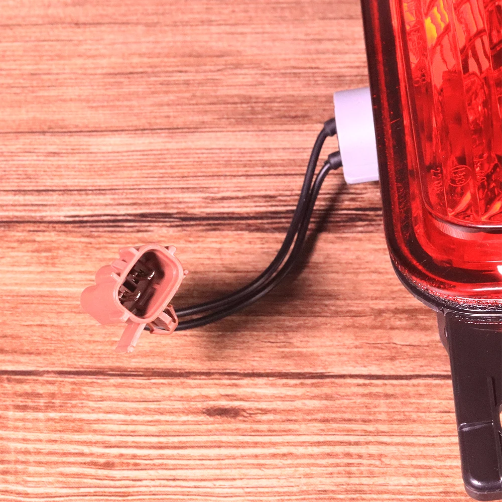 1Pc Red Rear Spare Tire Cover Tail Fog Lamp Light Fit for Mitsubishi Pajero Shogun v87 v93 v97 2007 2008 2009 2010 2011 2012  (8)