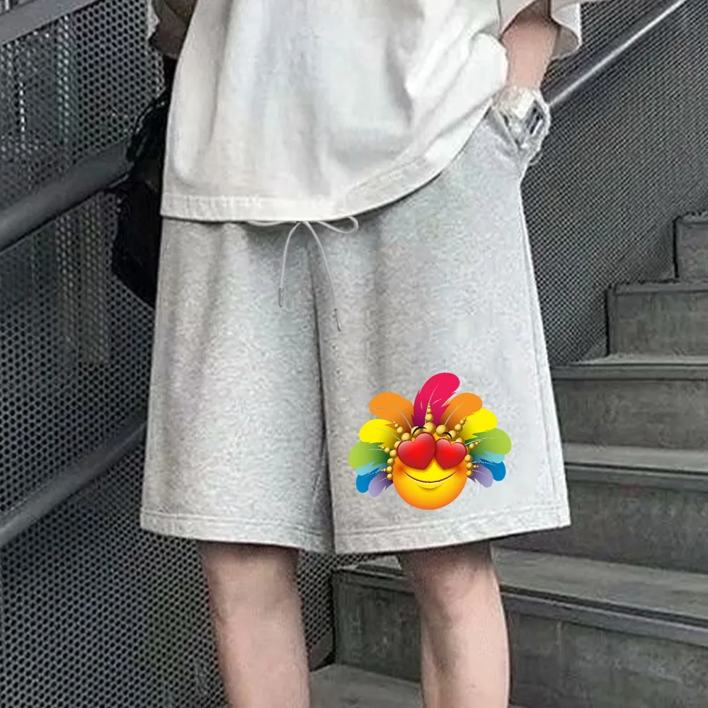 Рисунок 3 - Шорты мужские с принтом перьев