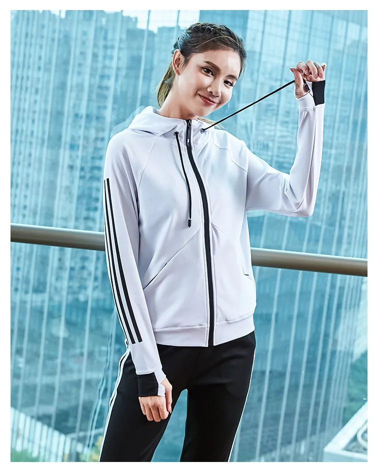 10306664949_610630470