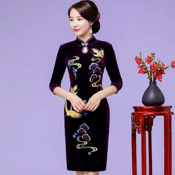 

Large Size 3XL 4XL Female Evening Party Dress Sexy Slim Qipao Vintage Button High Split Embroidery Flower Cheongsam Vestidos