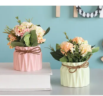

The artificial flower pots