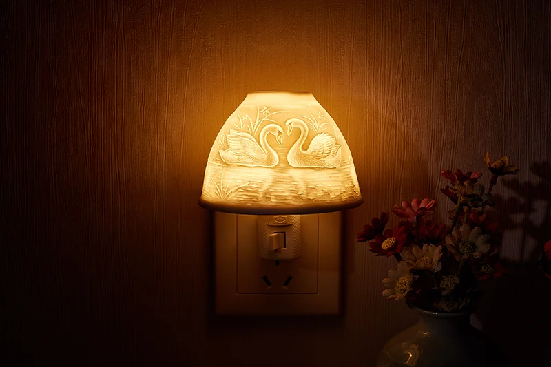 Короткий керамический белый животный рельефный светодиодный ночной Светильник для сна, Детская прикроватная лампа с ароматом, EU/US plug, романтическая детская лампа