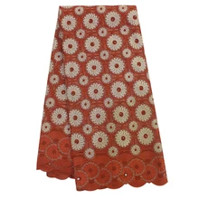 Последняя оранжевая швейцарская вуаль хлопок нигерийская кружевная ткань для женщин и мужчин платье с 5 ярдов кружева с камнями вышивка кружева ткани
