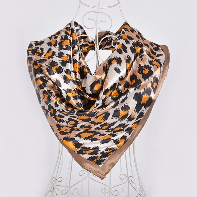light coffee leopard Элегантный женский большой квадратный шелковый шарф с принтом, 90*90 см, модный весенний и осенний серый и фиолетовый Шелковый шарф из полиэстера, шаль - Цвет: light coffee leopard