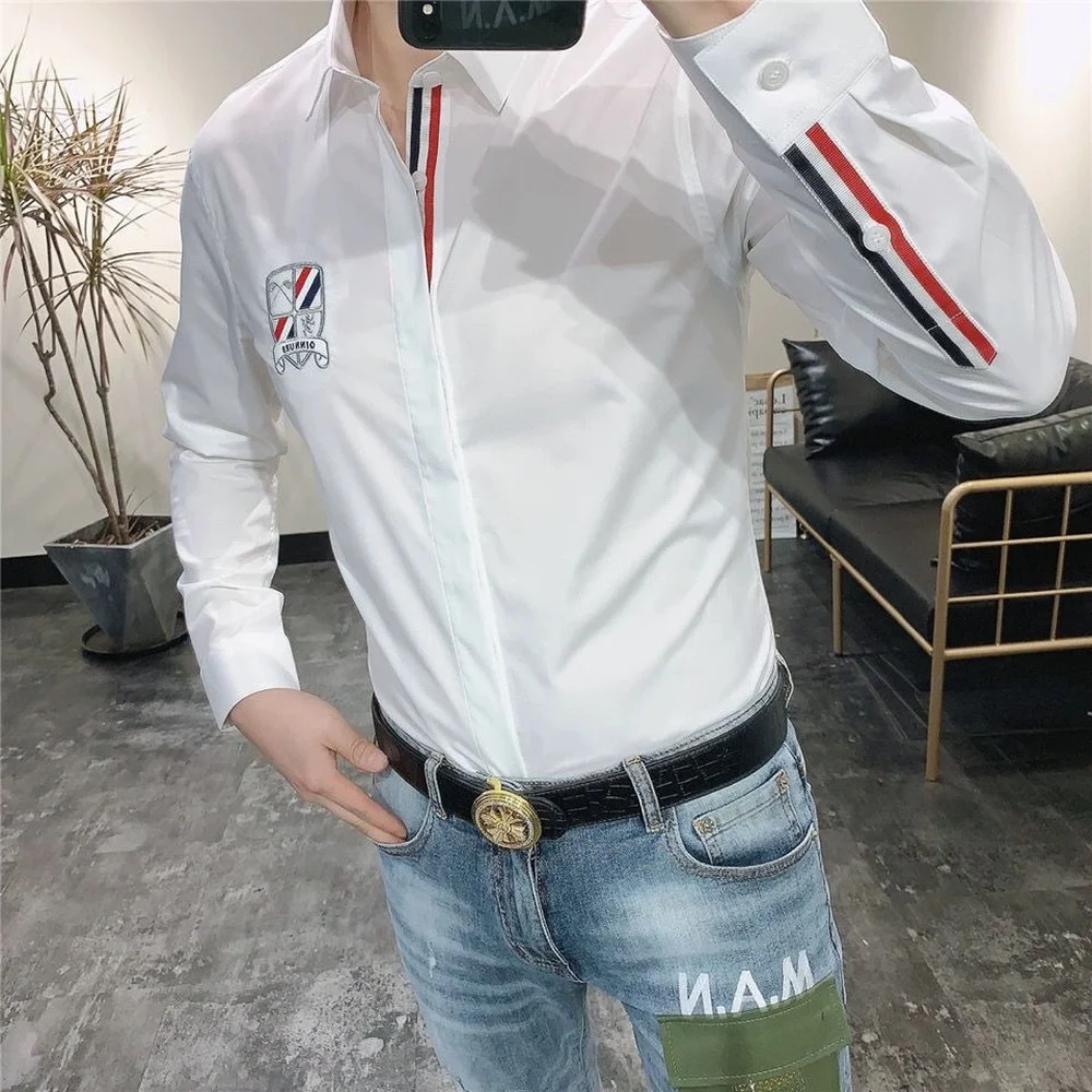 New White Single-breasted Men's Long-sleeved Shirt, Korean Fashion  Printing Striped Shield Pattern  Slim Fit  Shirt Men