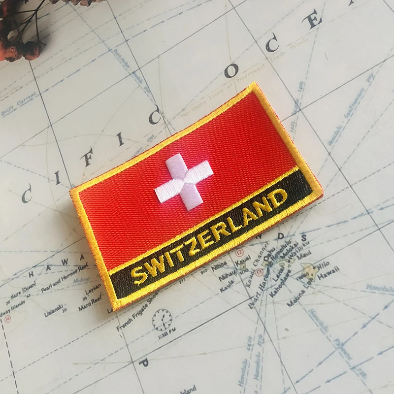 スイス国旗刺embroideryパッチバッジシールドと布アームバンド