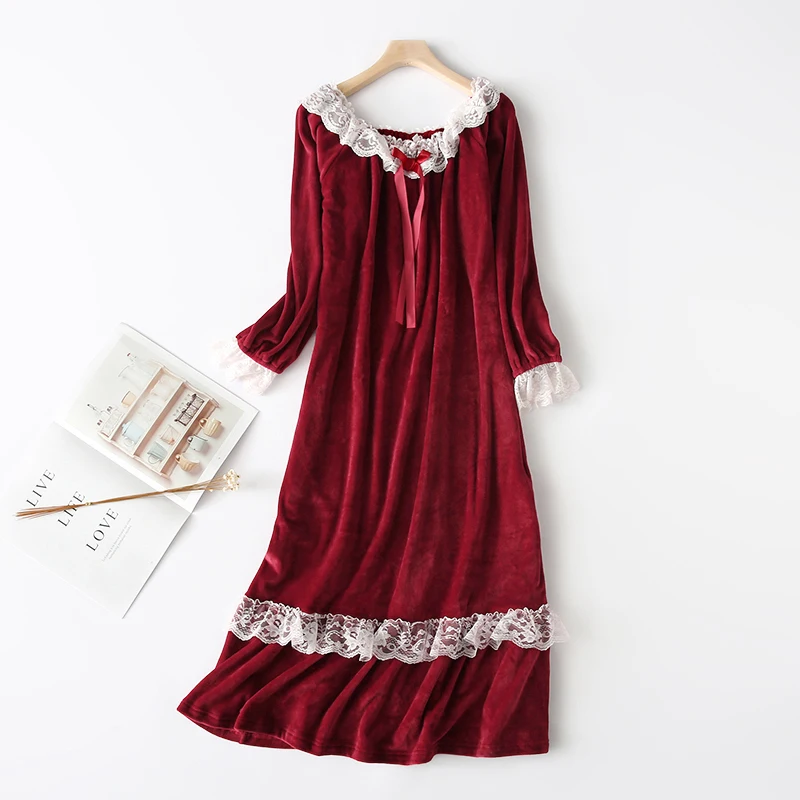 Женские красные плисовые ночные рубашки, белый кружевной воротник, свободный комфортный байковый ночной халат, женский длинный бархатный халат, одежда для отдыха