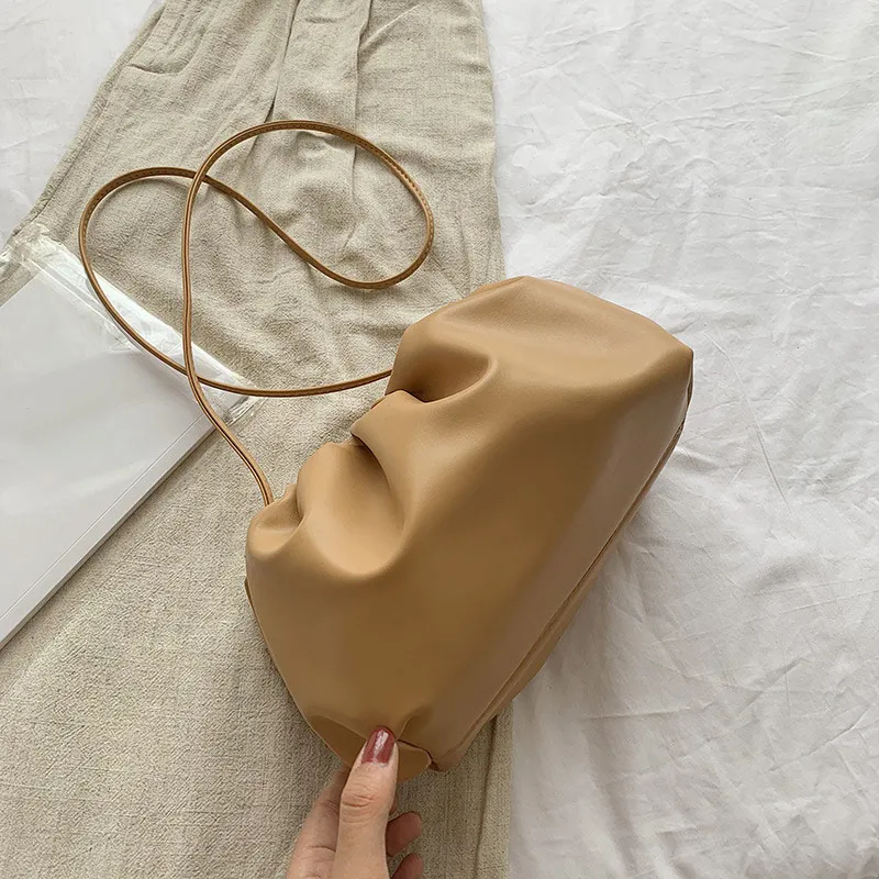 Khaki Мягкая кожаная дамская сумка на одно плечо с облачной обмоткой, Сумка с косой клецкой, сумочка, сумки-клатчи, Дамская дизайнерская сумка через плечо - Цвет: Khaki