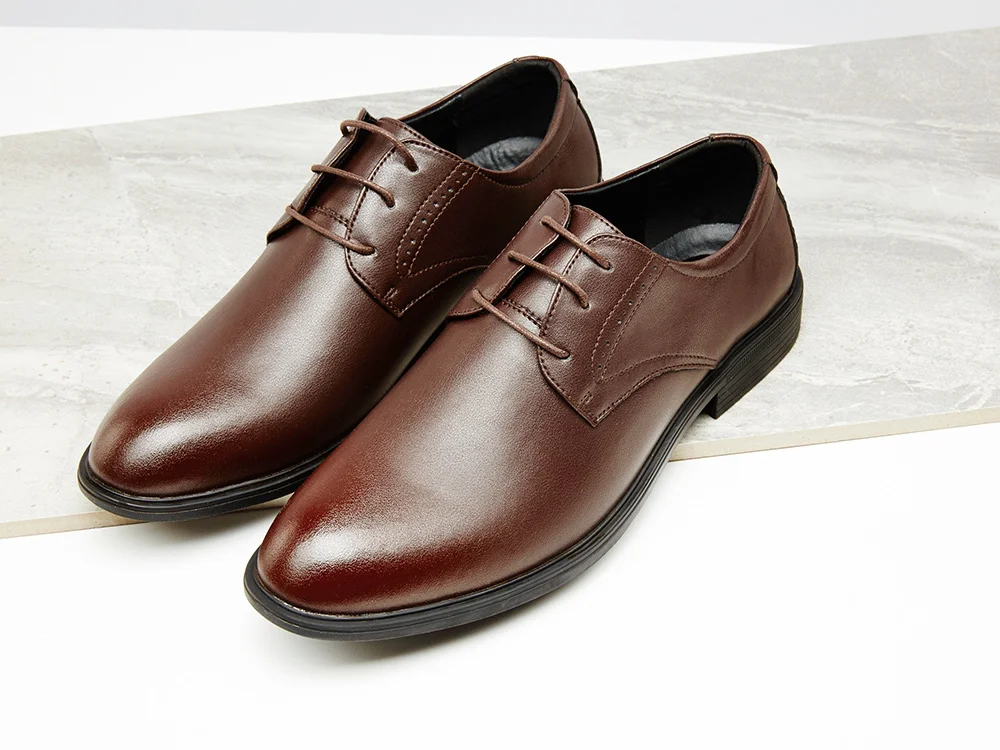 Brown Classical Men Dress Flat Shoes lace up Men's Business dress Oxfords Casual Shoe Men Black Leatherwedding party Shoes Men Shoes 5 - Цвет: Brown